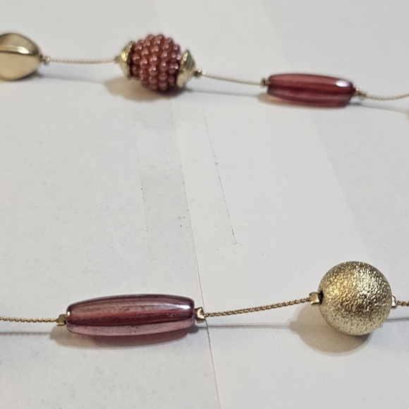 Necklace with Gold and Rust color beads and matching earrings - Picture 2 of 7